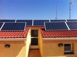 Casa con fotovoltaica