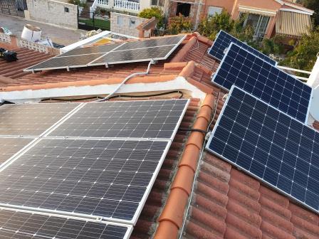 Instalación fotovoltaica de autoconsumo en vivienda