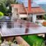 paneles solares en pérgola de madera